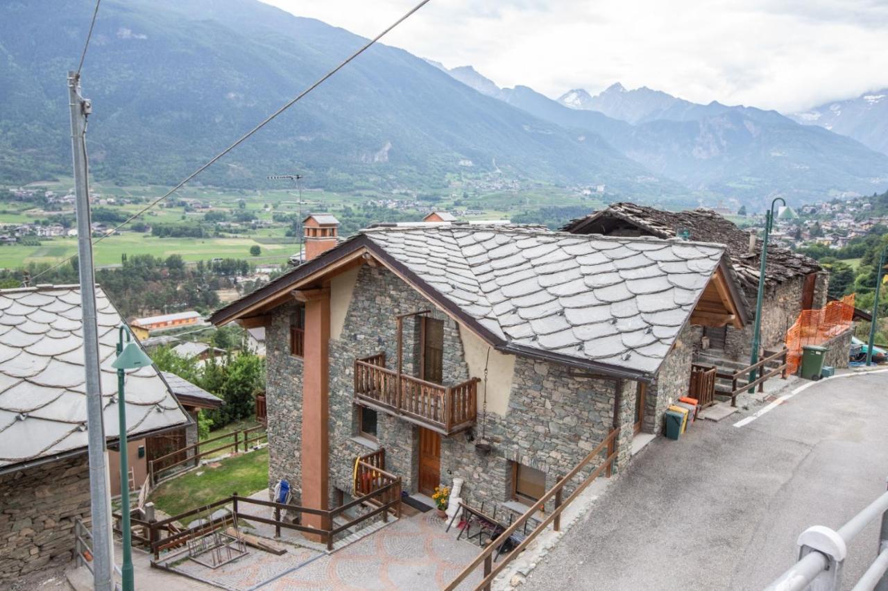 شقة Casa Alpina - Sarre أَويستا المظهر الخارجي الصورة